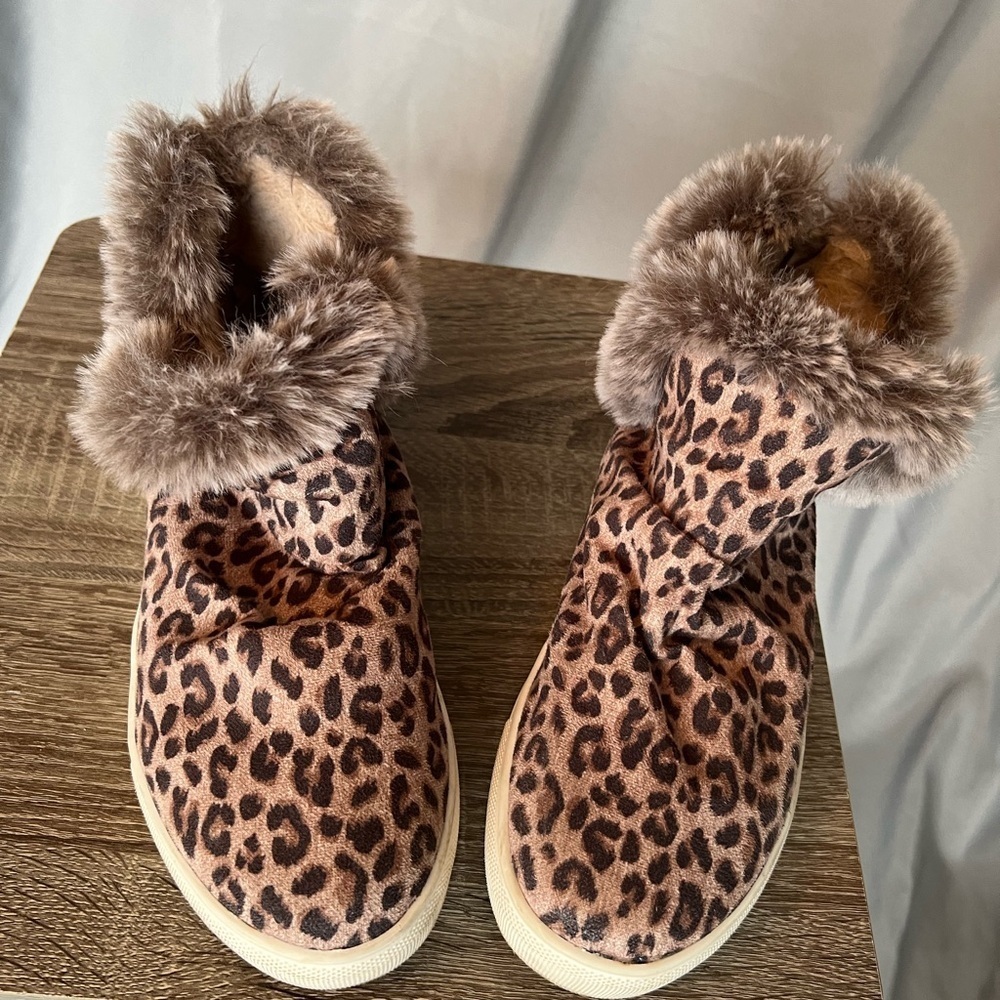 Leopard Print Fur-Lined Boots
